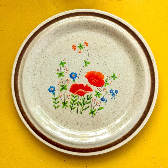 Vintage Haniwa Stoneware Maywood Poppy Salad Plate - Picture 2 of 3